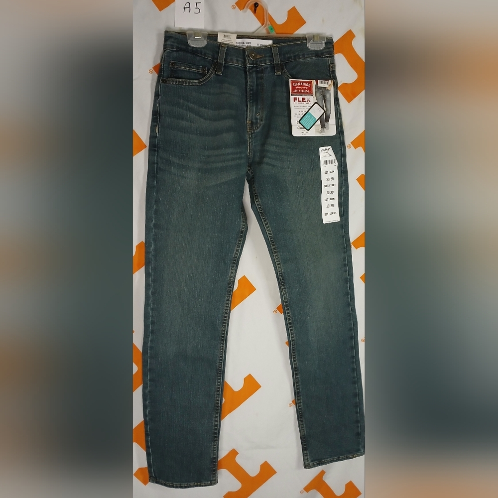 Levi Strauss slim jeans size 30x30